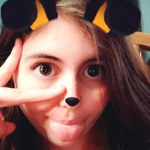 Meet your Posher, Aliya